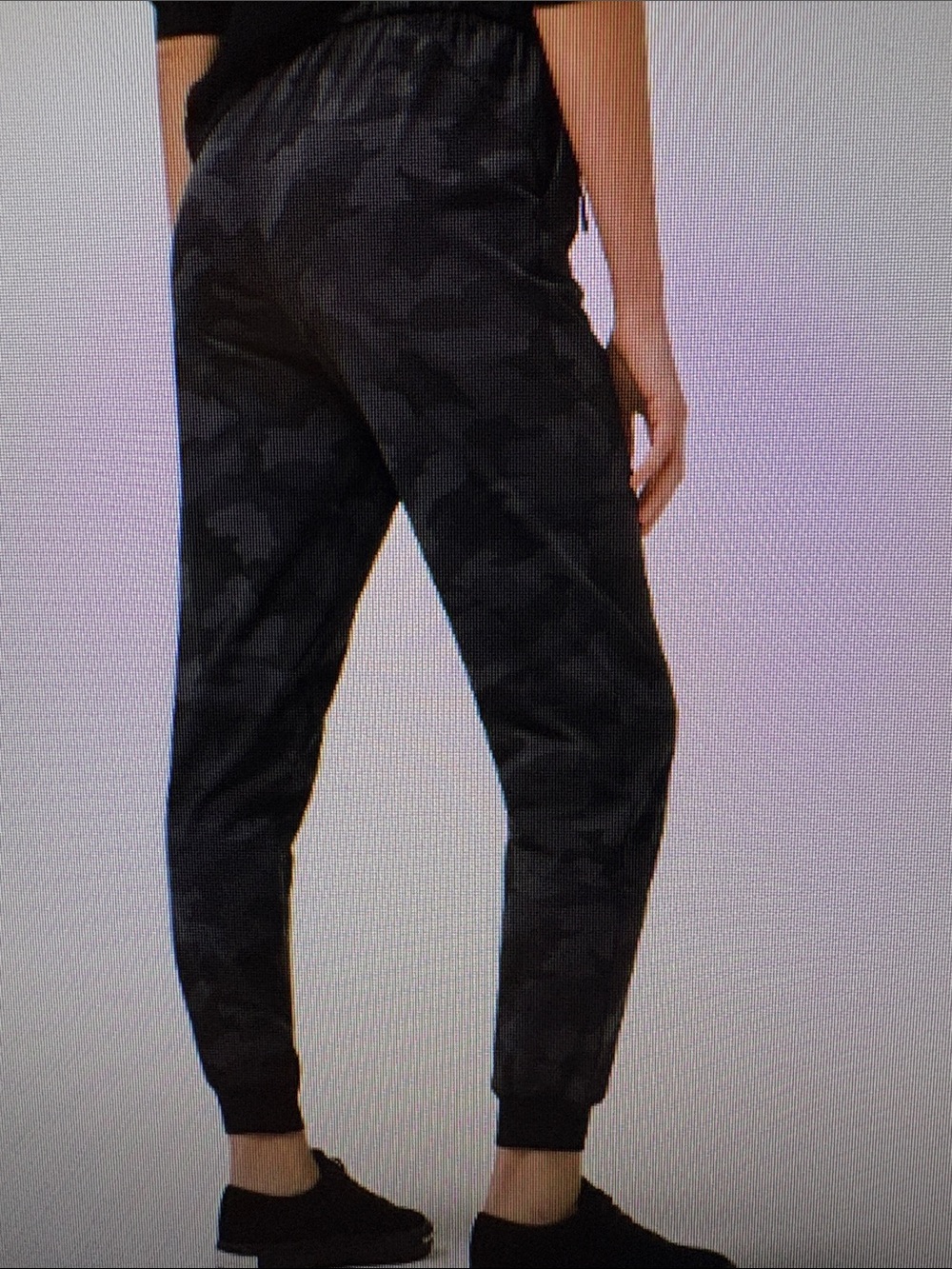 Lululemon Woman’s High Rise Black Camo Deep Coal Jogger Pants Size 2/4